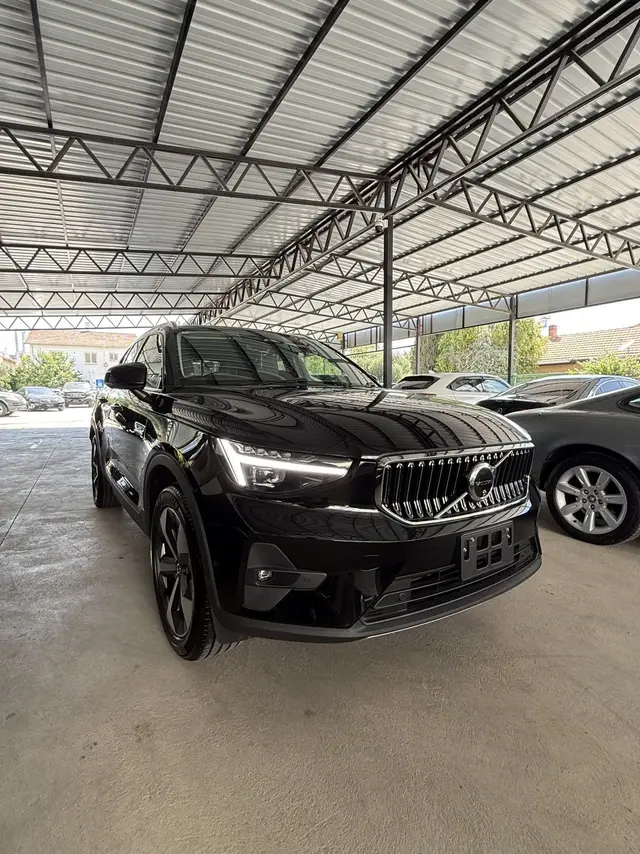 Volvo XC40 B4